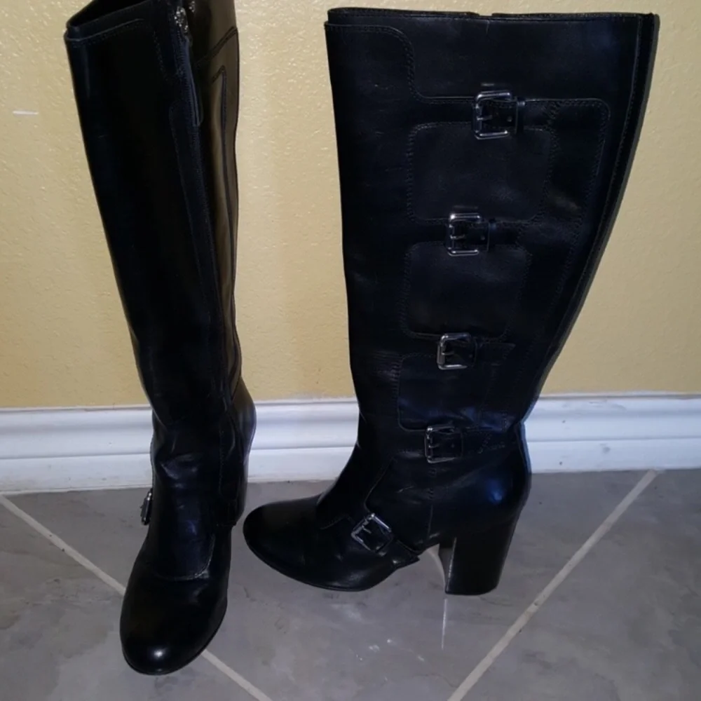 VINCE CAMUTO KYRIA TALL BOOTS